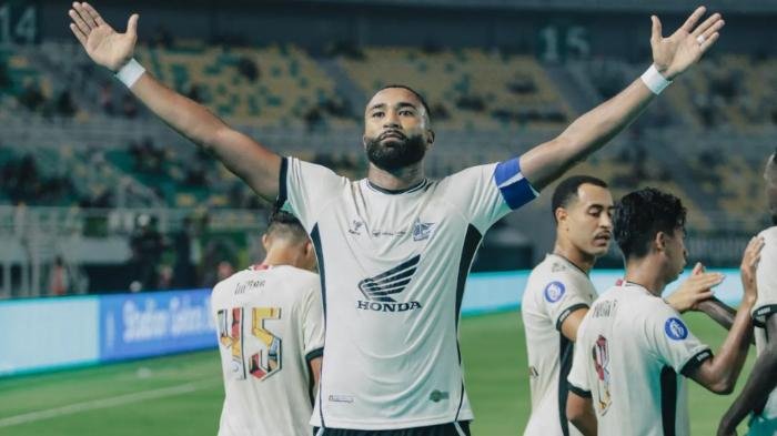 Kapten PSM Yuran Fernandes Tolak Jabat Tangan Wasit