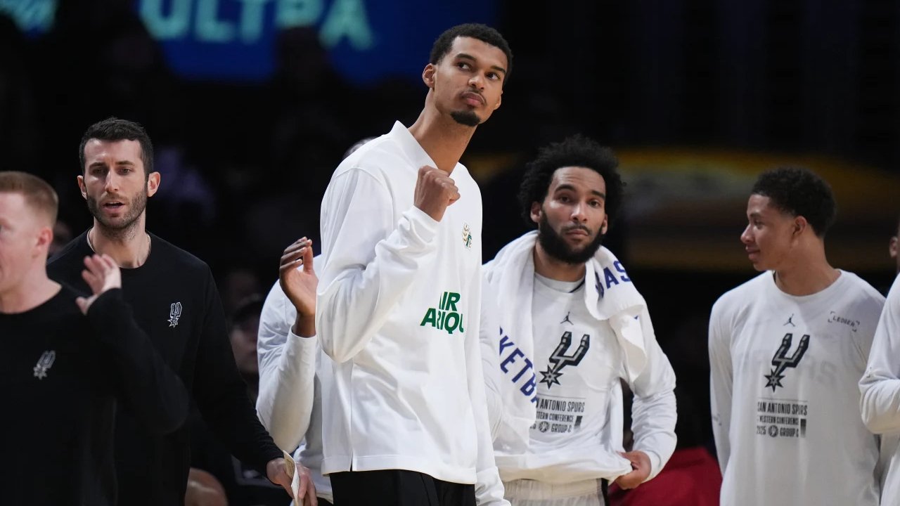 Kembalinya Wembanyama Jadi Suntikan Moral Spurs Jelang Semifinal NBA Cup 2025